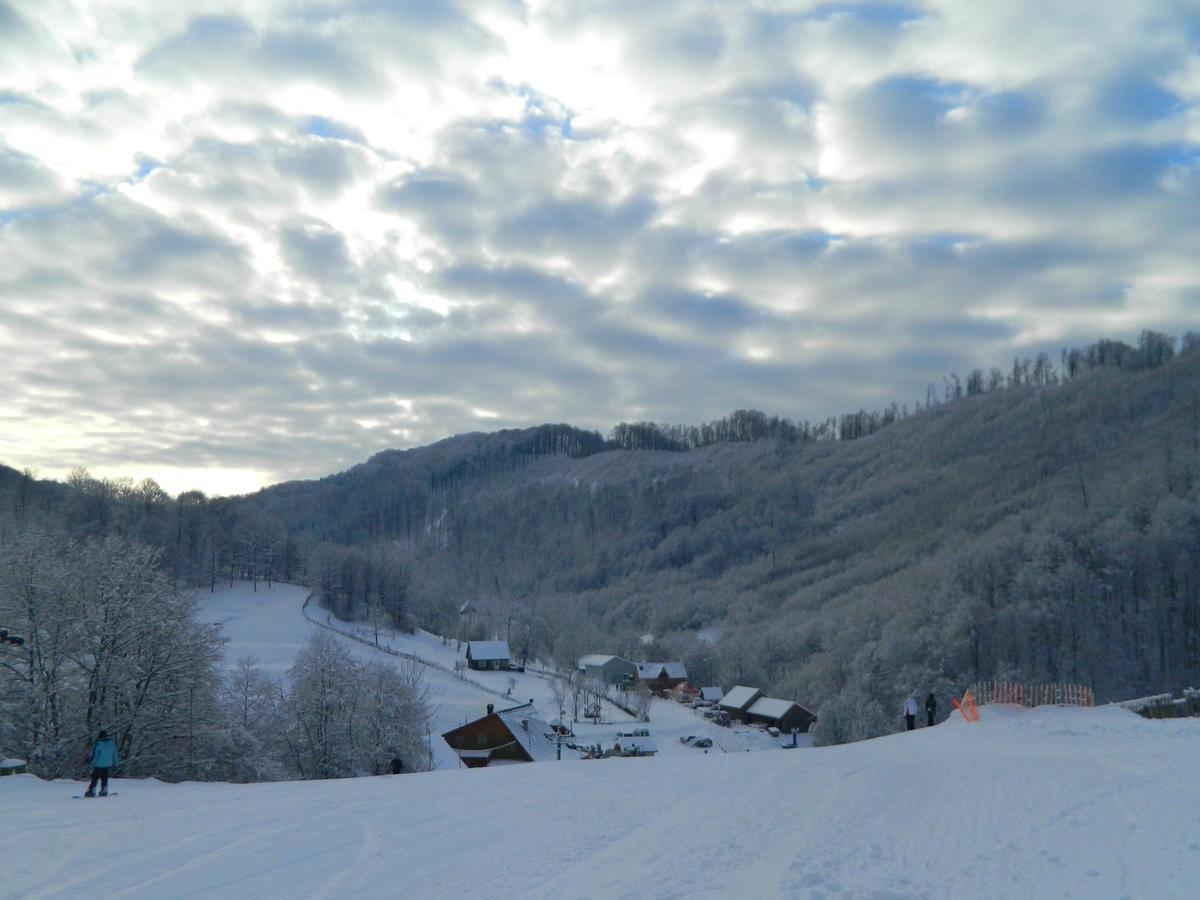 Ski Complex Velikiy Kalyny エクステリア 写真