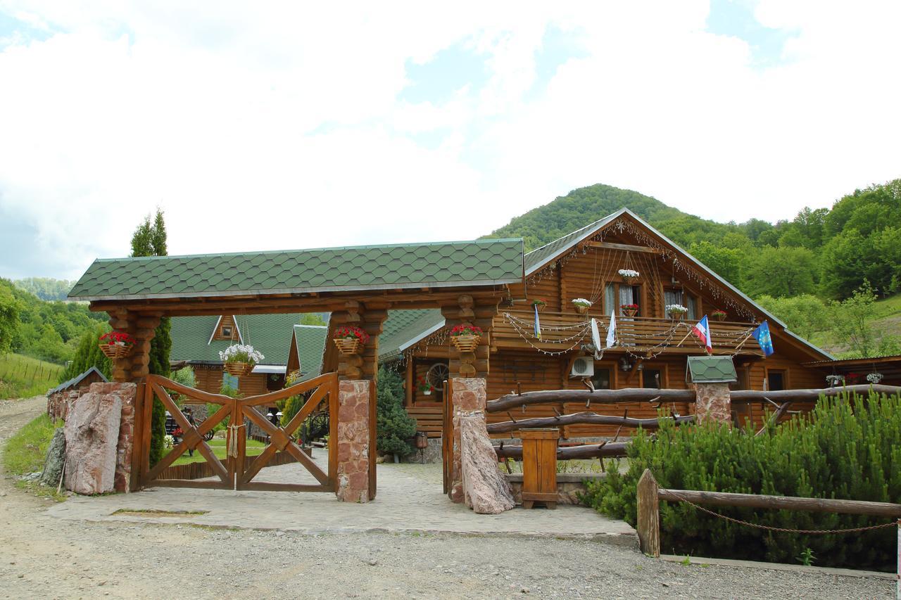 Ski Complex Velikiy Kalyny エクステリア 写真